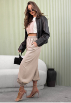 Materiałowe spodnie joggery z gumką w pasie Cosima mokka