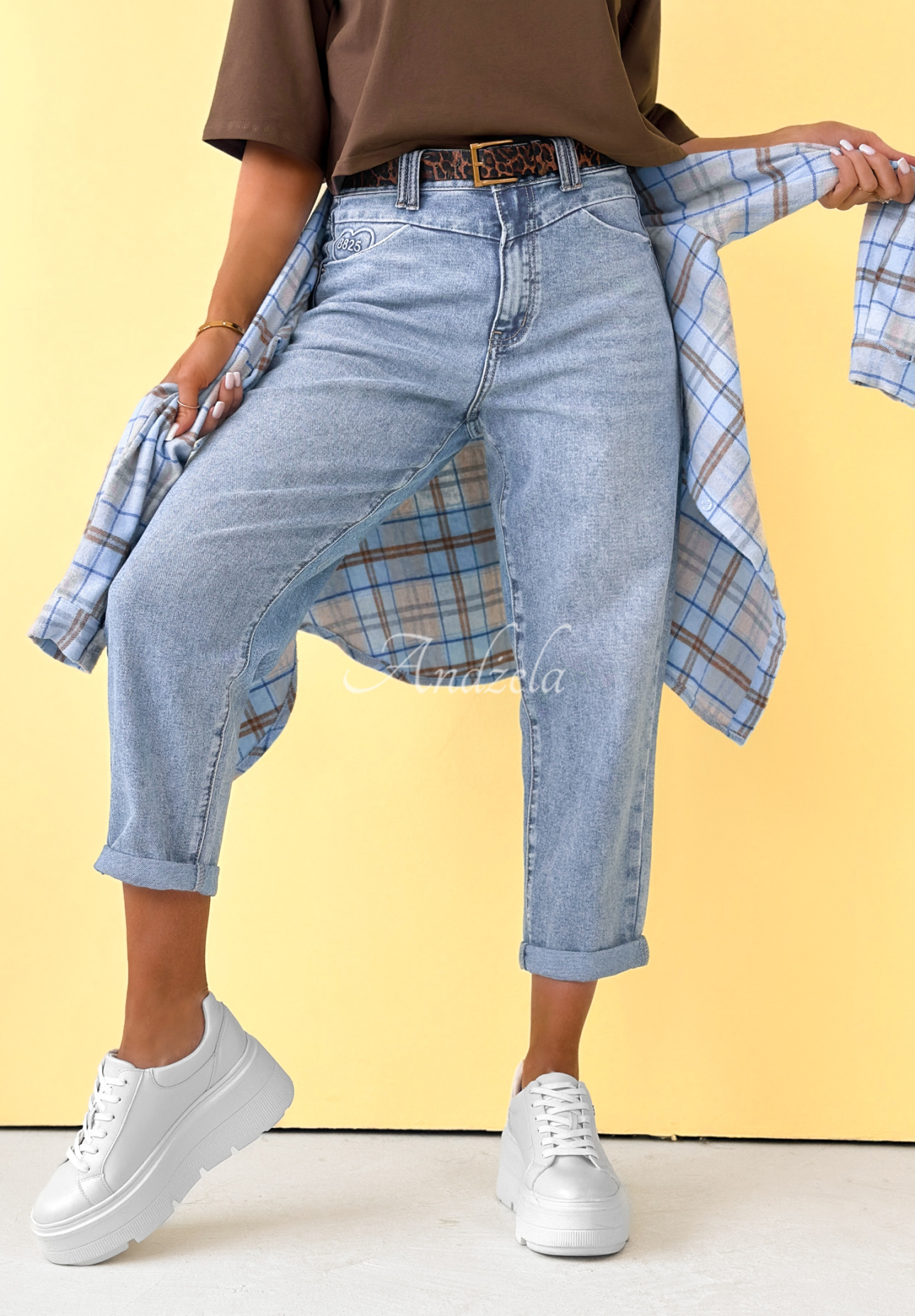 Make Me Smile blue boyfriend jeans with belt