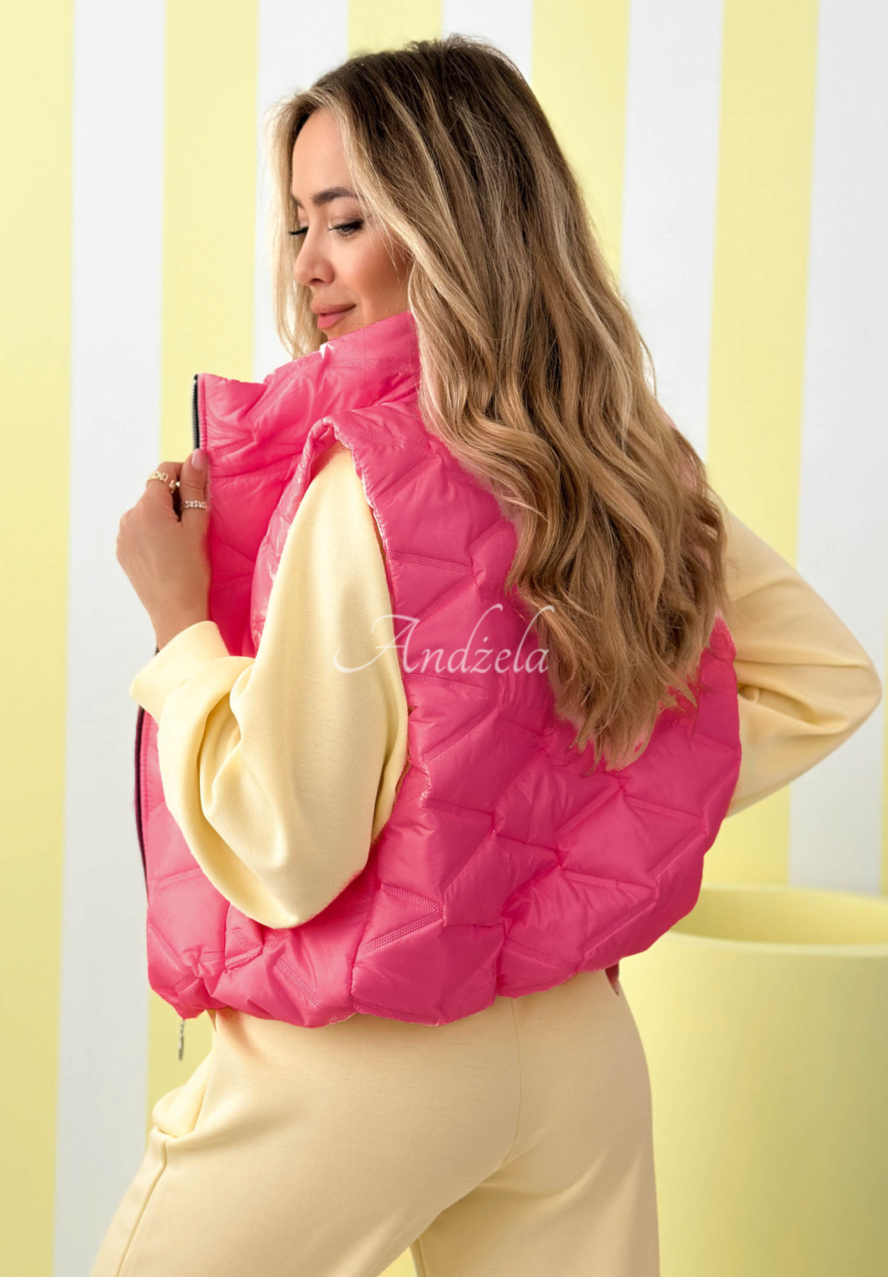 Short quilted Spring Cloud vest in fuchsia
