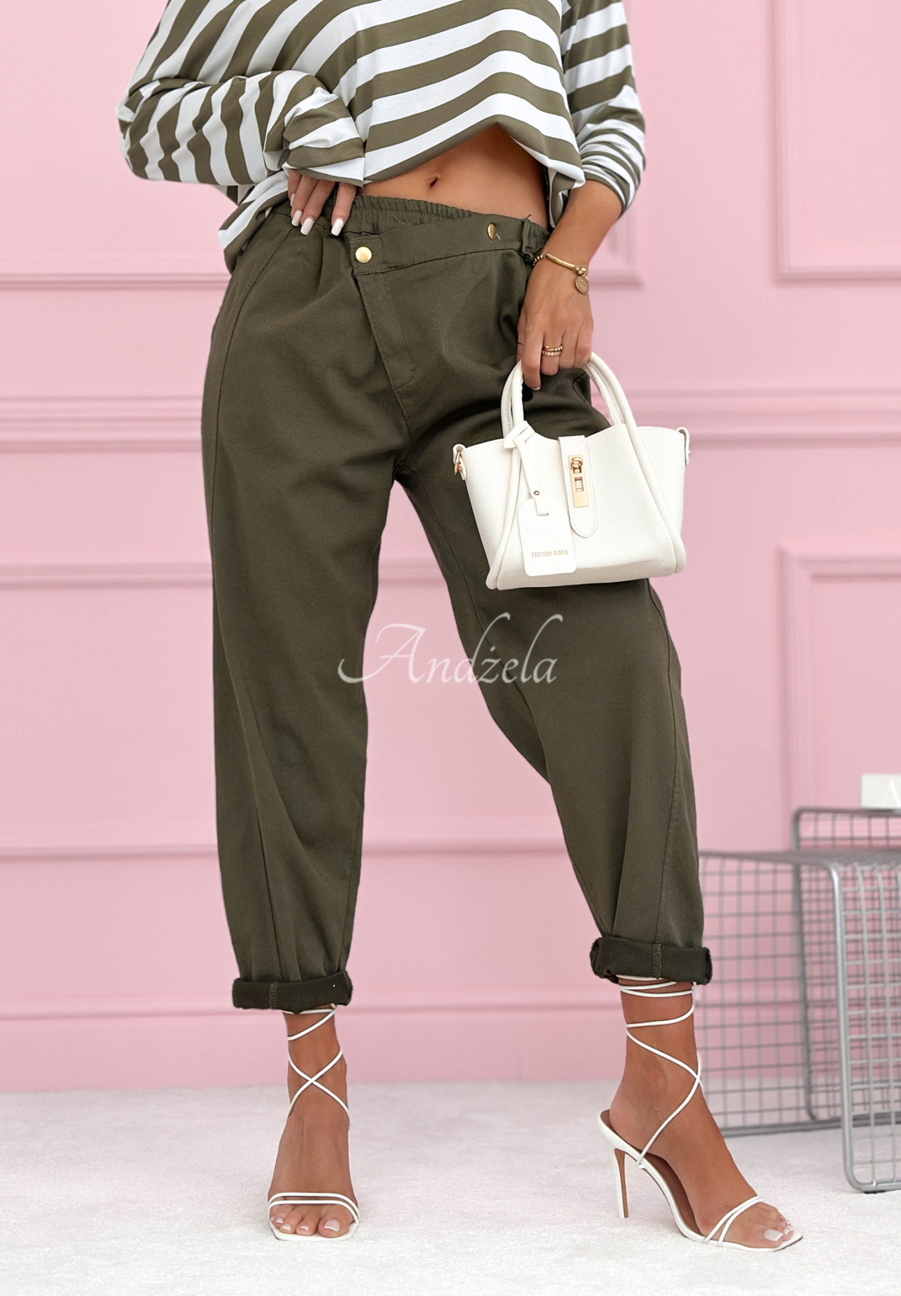 Spodnie carrot Spring Will Come khaki