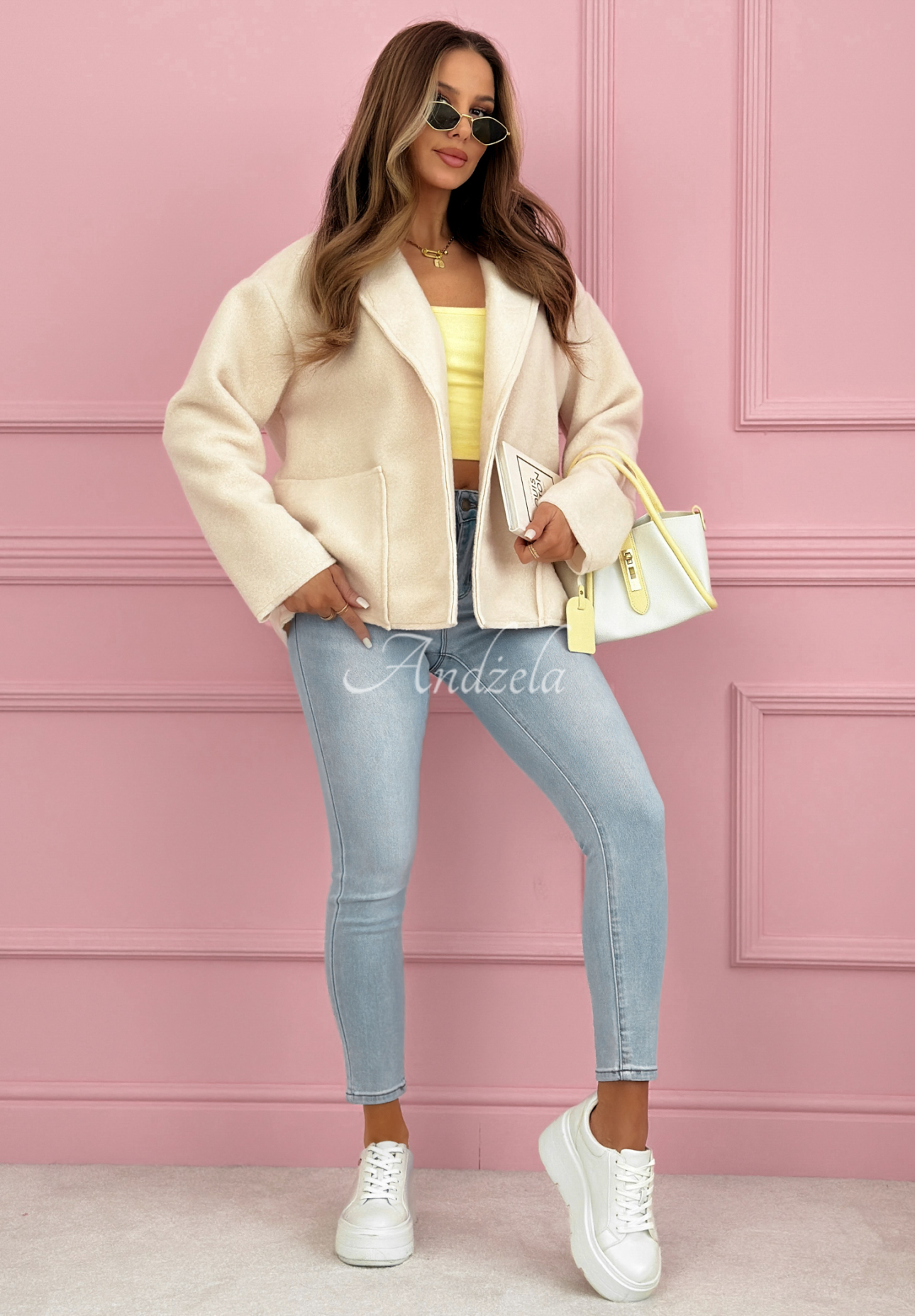 Yumi beige viscose short coat with pockets