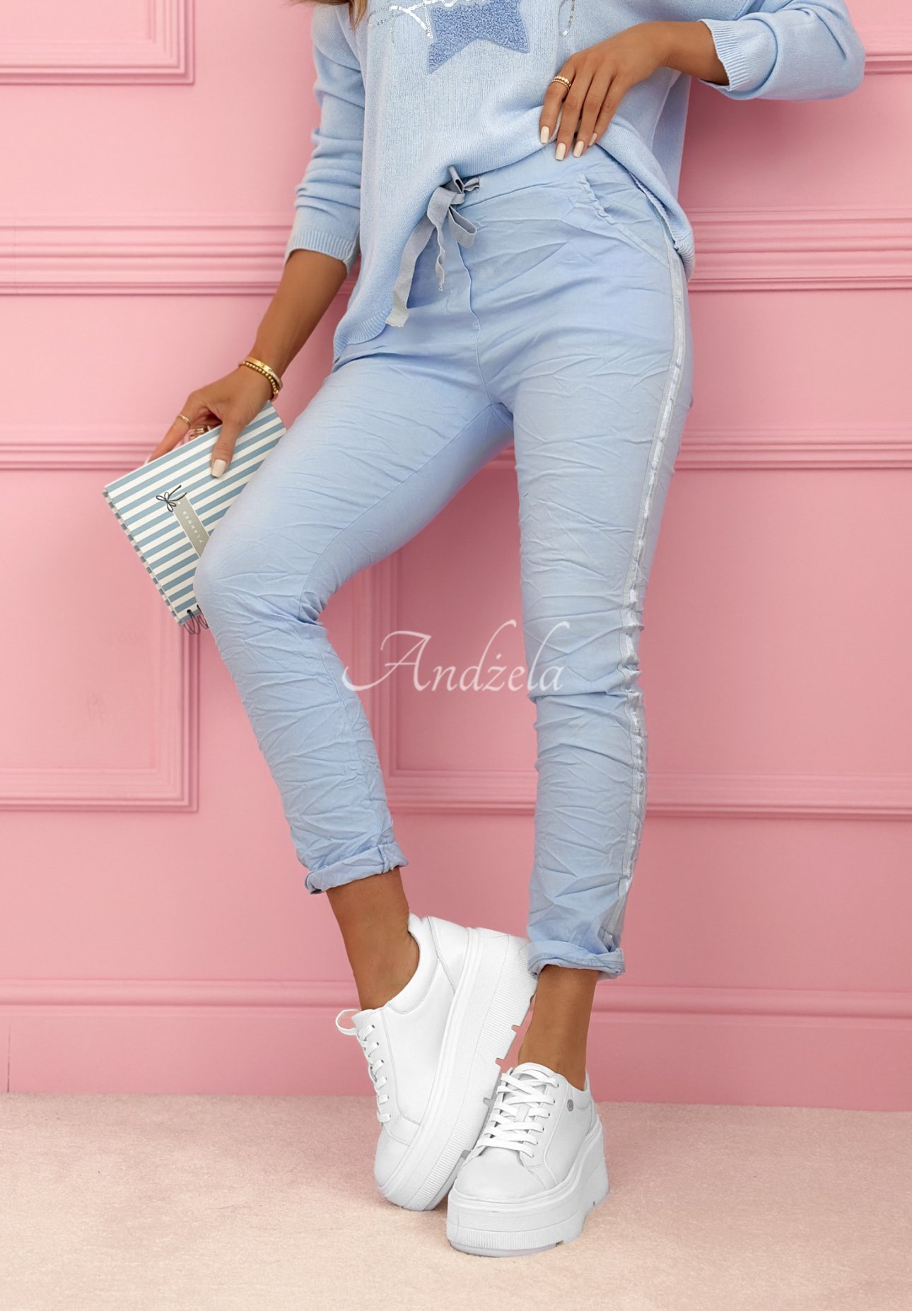 Wiskozowe spodnie z lampasami The Spring Begins błękitne