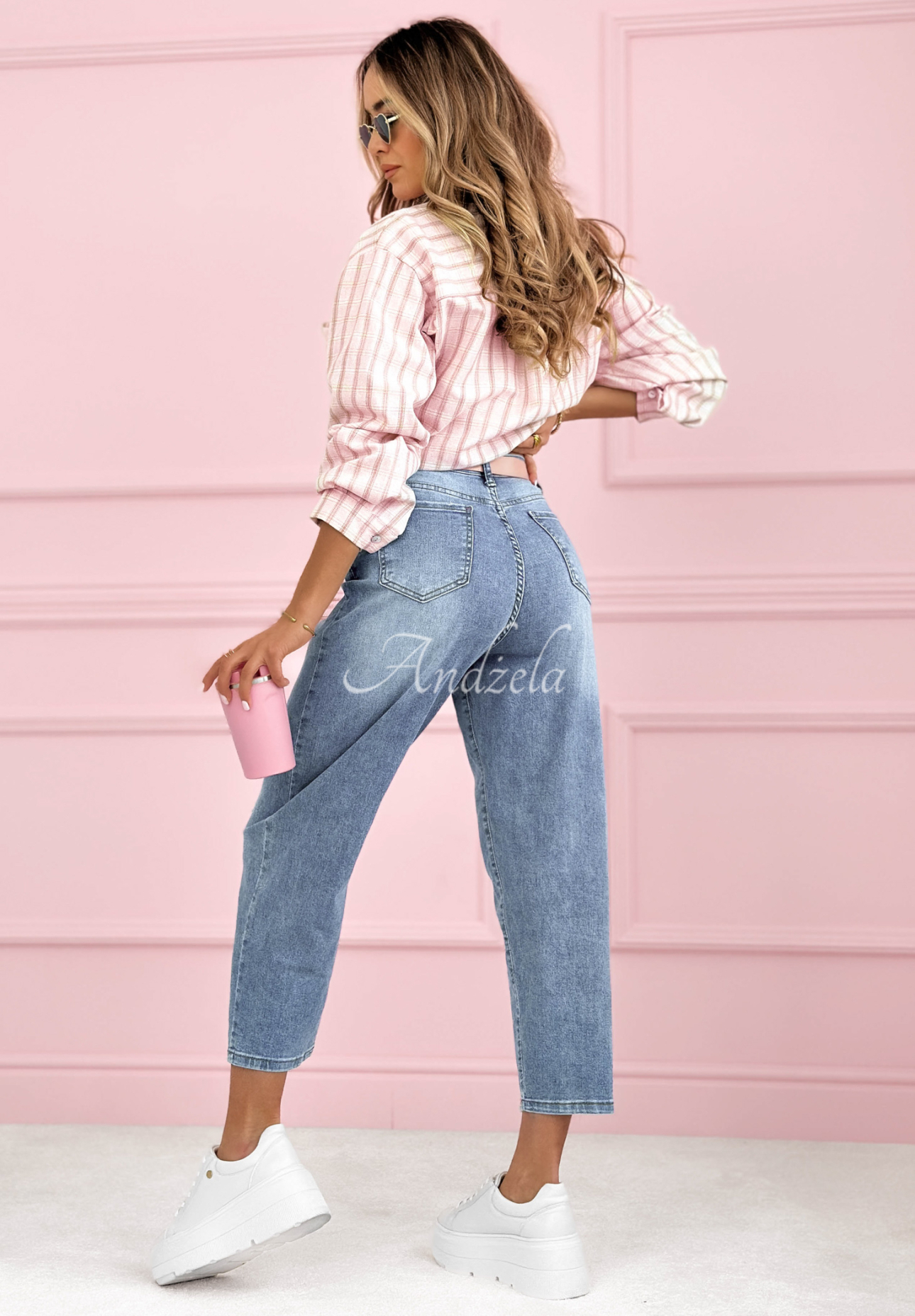 Spodnie jeansowe mom fit Biggest Adventure niebieskie