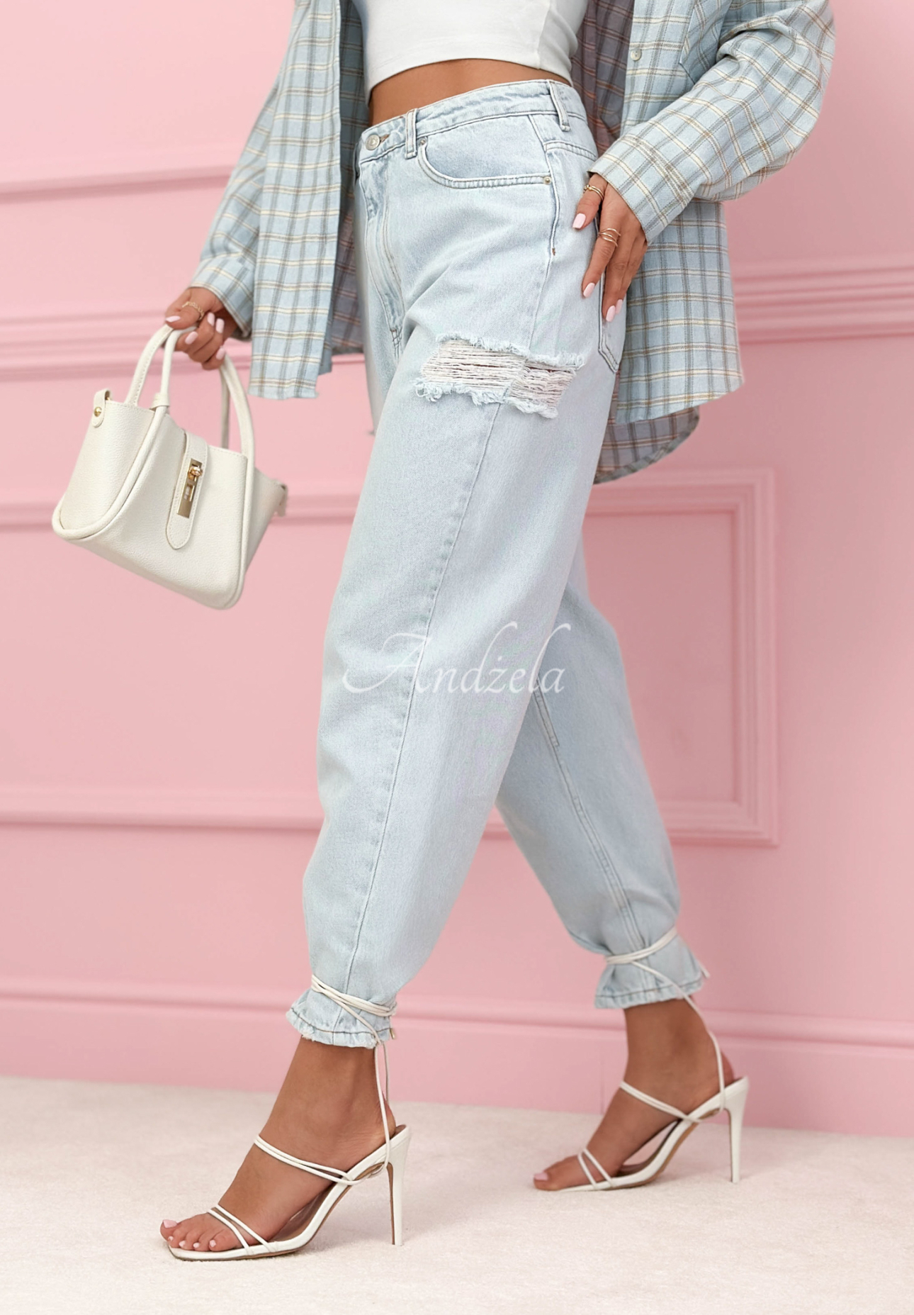 Socorro light blue mom fit jeans with abrasions