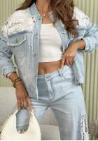 Spodnie jeansowe mom fit z koronką Lacy Tracy jasnoniebieskie