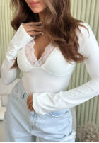 Bluzka longsleeve z dekoltem i koronką Subtle Touch ecru