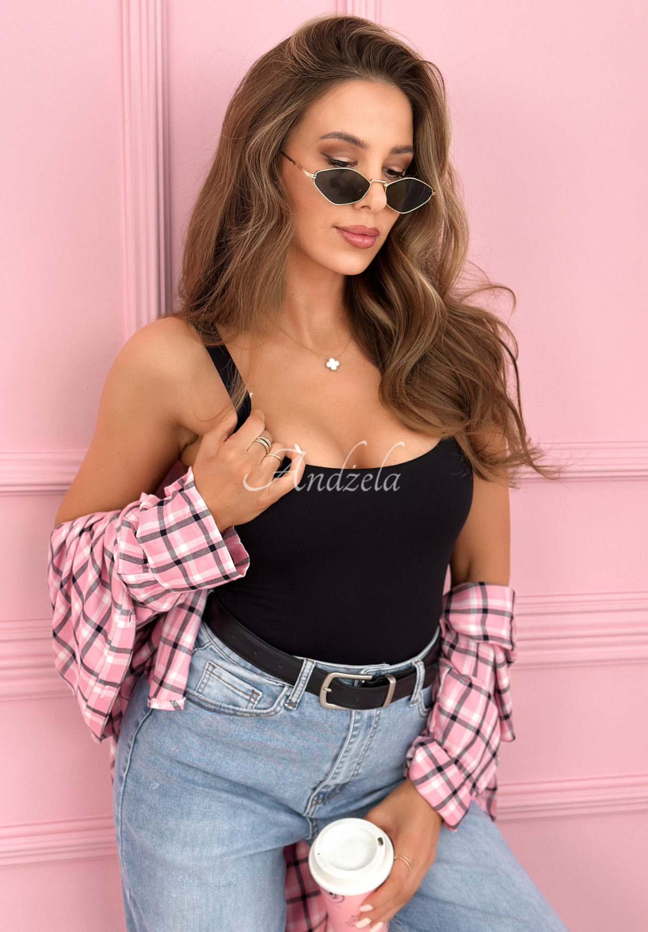 Top na ramiączkach Solaria czarny