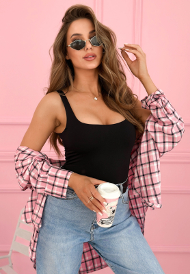 Top na ramiączkach Solaria czarny