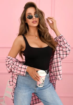 Top na ramiączkach Solaria czarny