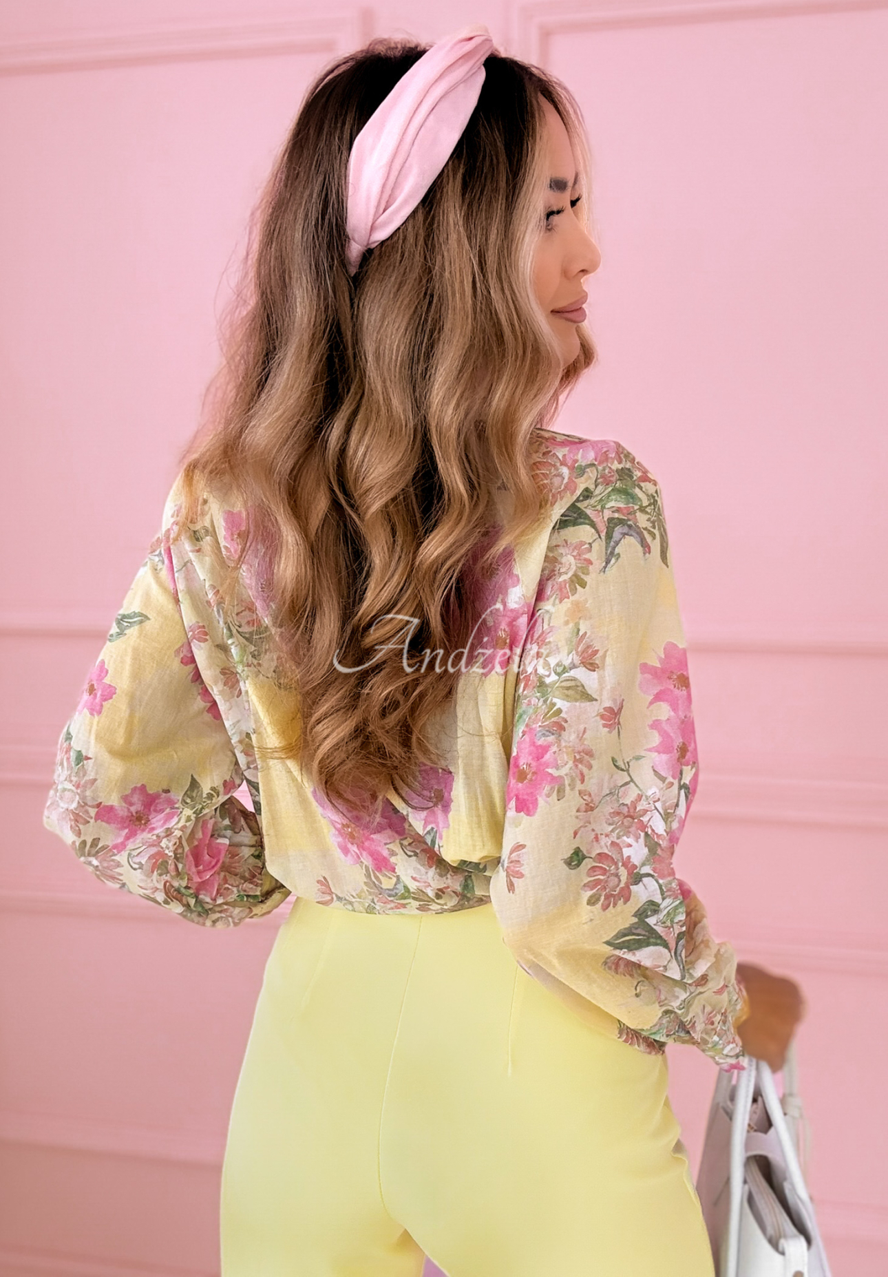 Bawełniana koszula w kwiaty ze stójką Flower Blossoms żółto-różowa