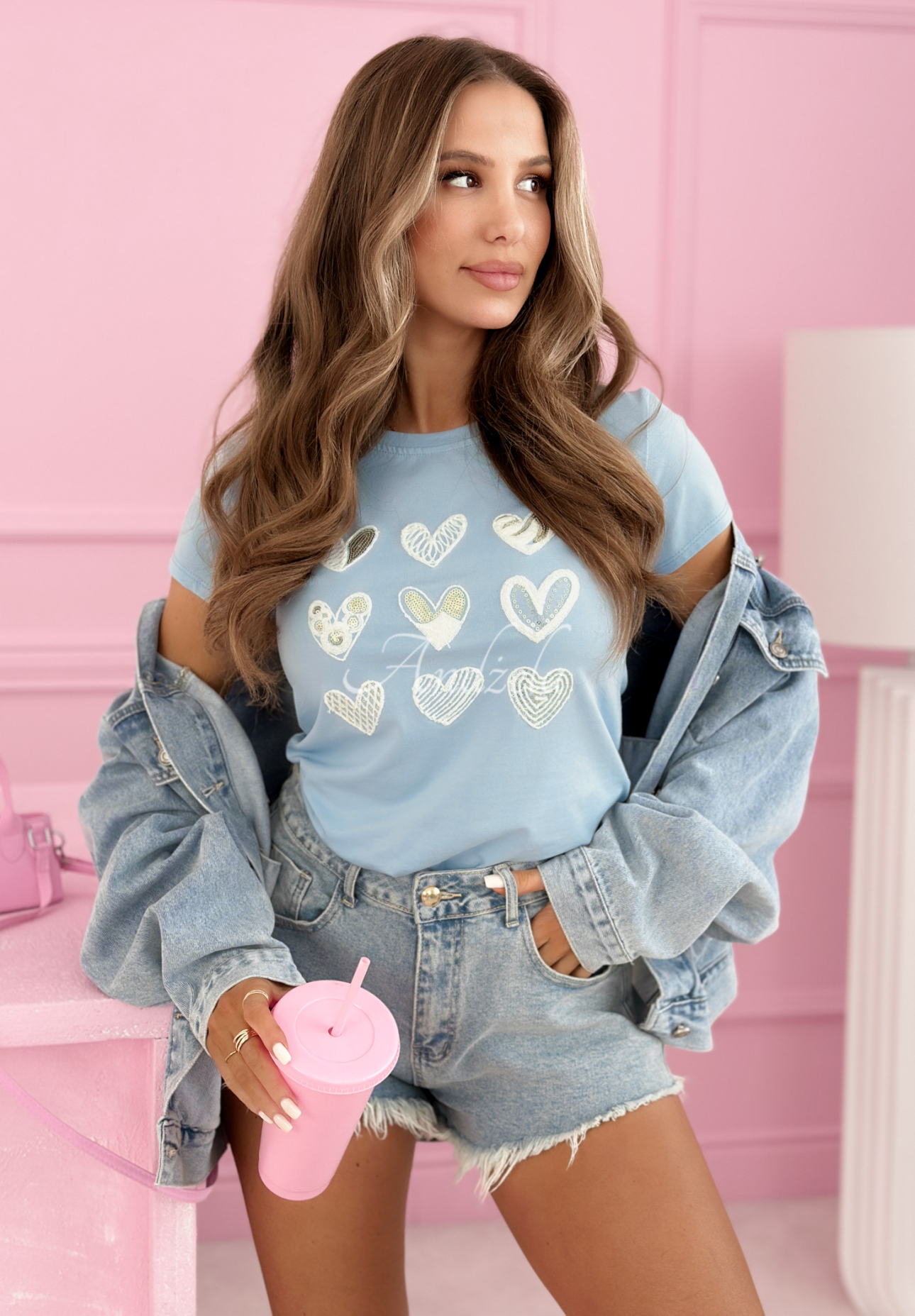 Bawełniany t-shirt z serduszkami A Lot Of Hearts błękitny