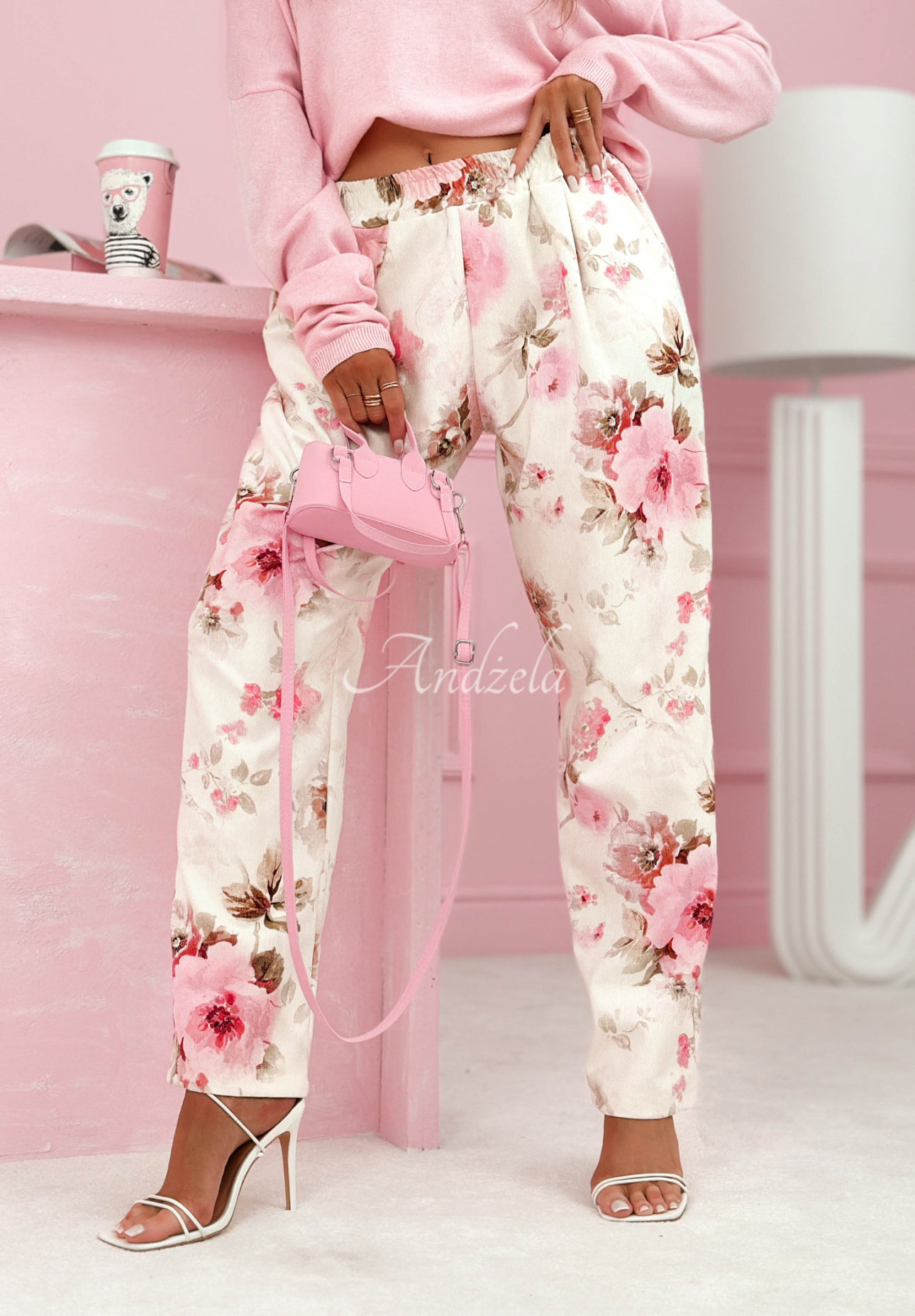 Sztruksowe spodnie w kwiaty z bawełny Florentine ecru