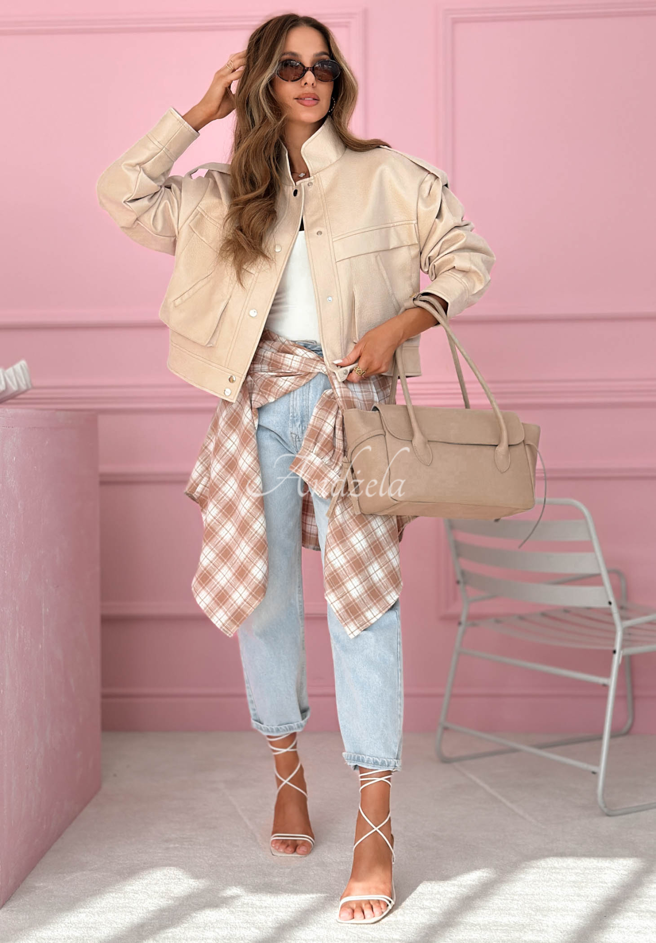 Short leather jacket with Jolie collar, beige