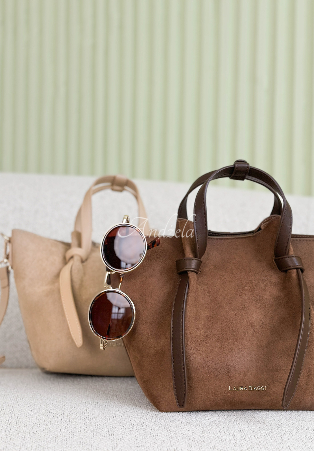 Beatrice suede bag in mocha