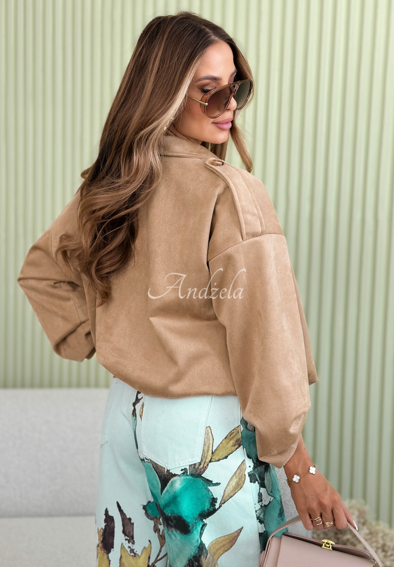 Krótka zamszowa kurtka bomberka Amara beżowa