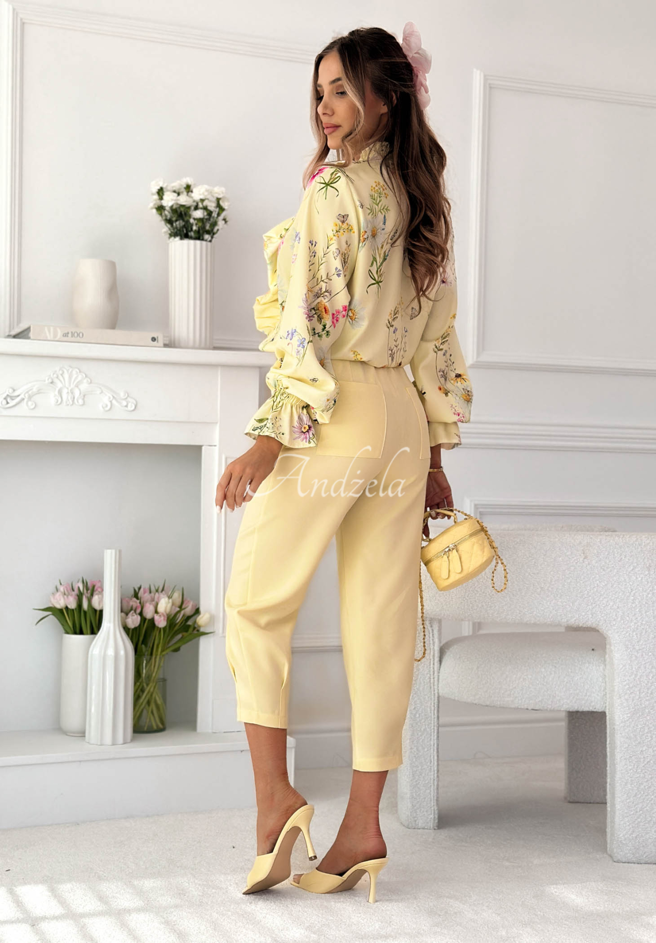 Elegant Laura yellow viscose cigarette pants