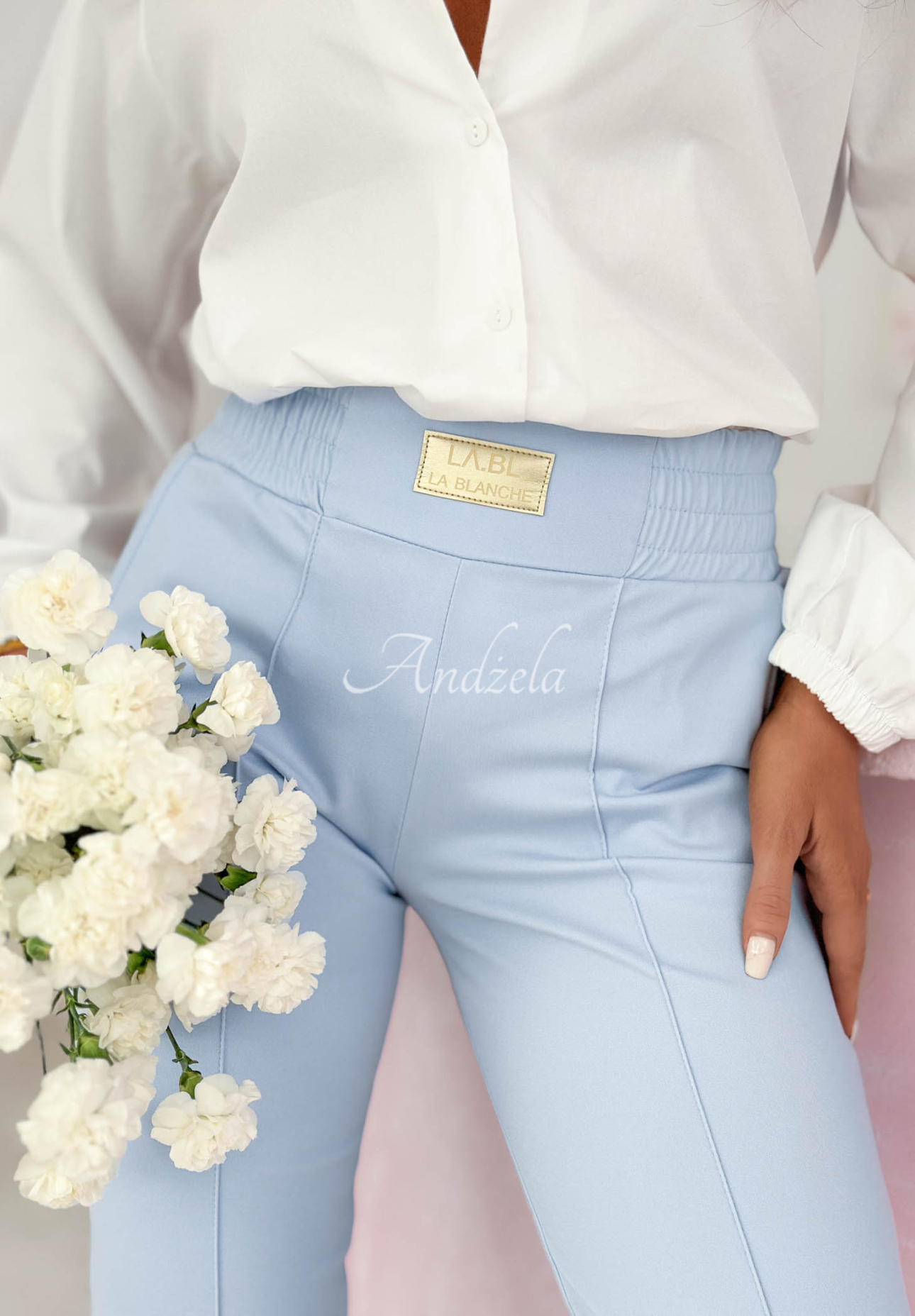 Materiałowe spodnie Pretty On Point błękitne II