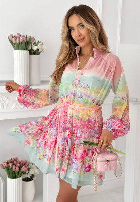 Elegancka sukienka mini w kwiaty Florentia pudrowy r&oacute;ż