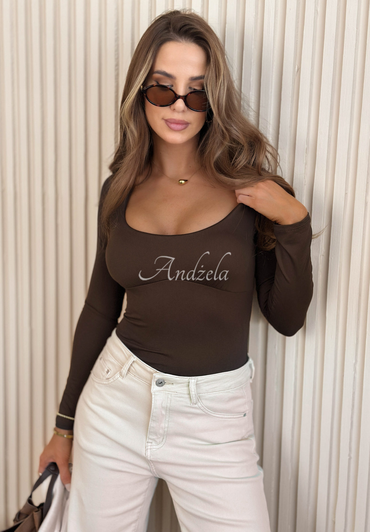 Body with neckline Come Over chocolate