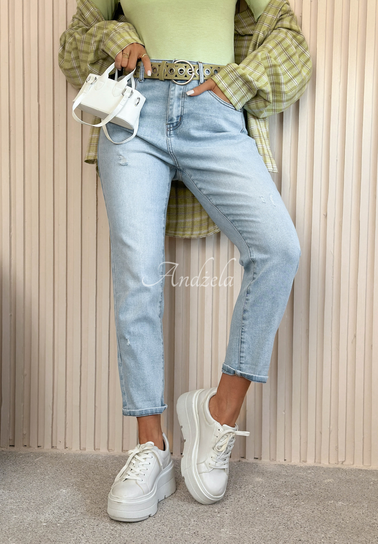 Spodnie jeansowe mom fit Andrina jasnoniebieskie