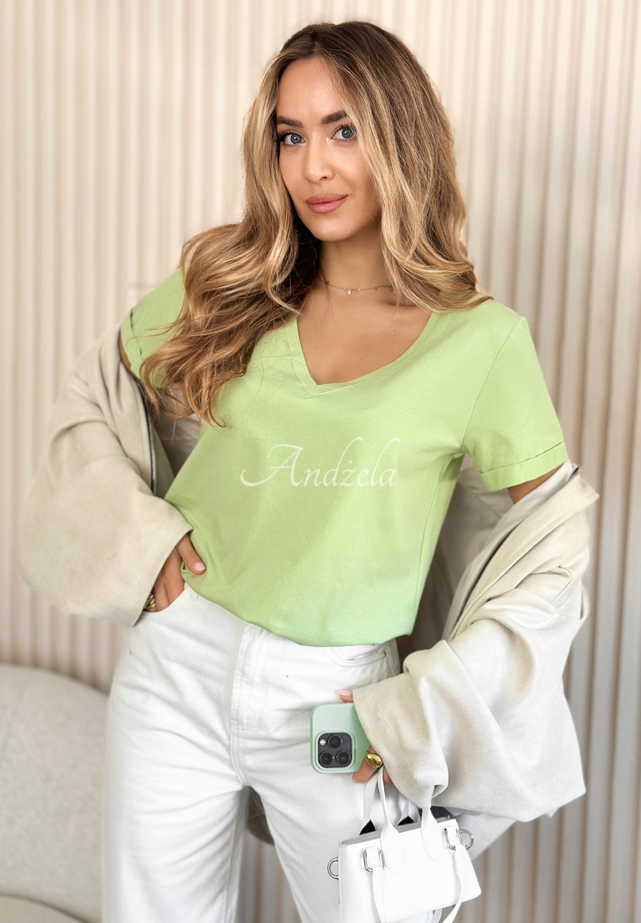 Bawełniany t-shirt z dekoltem Mariella pistacjowy