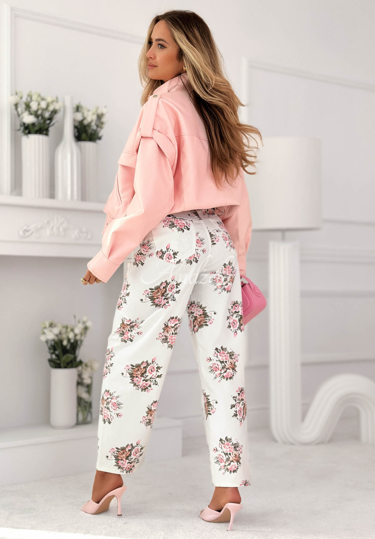 Spodnie jeansowe balloon w kwiaty Floral Denim białe