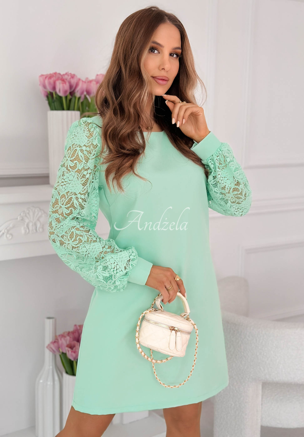 Sukienka z koronkowymi rękawami Daniela miętowa