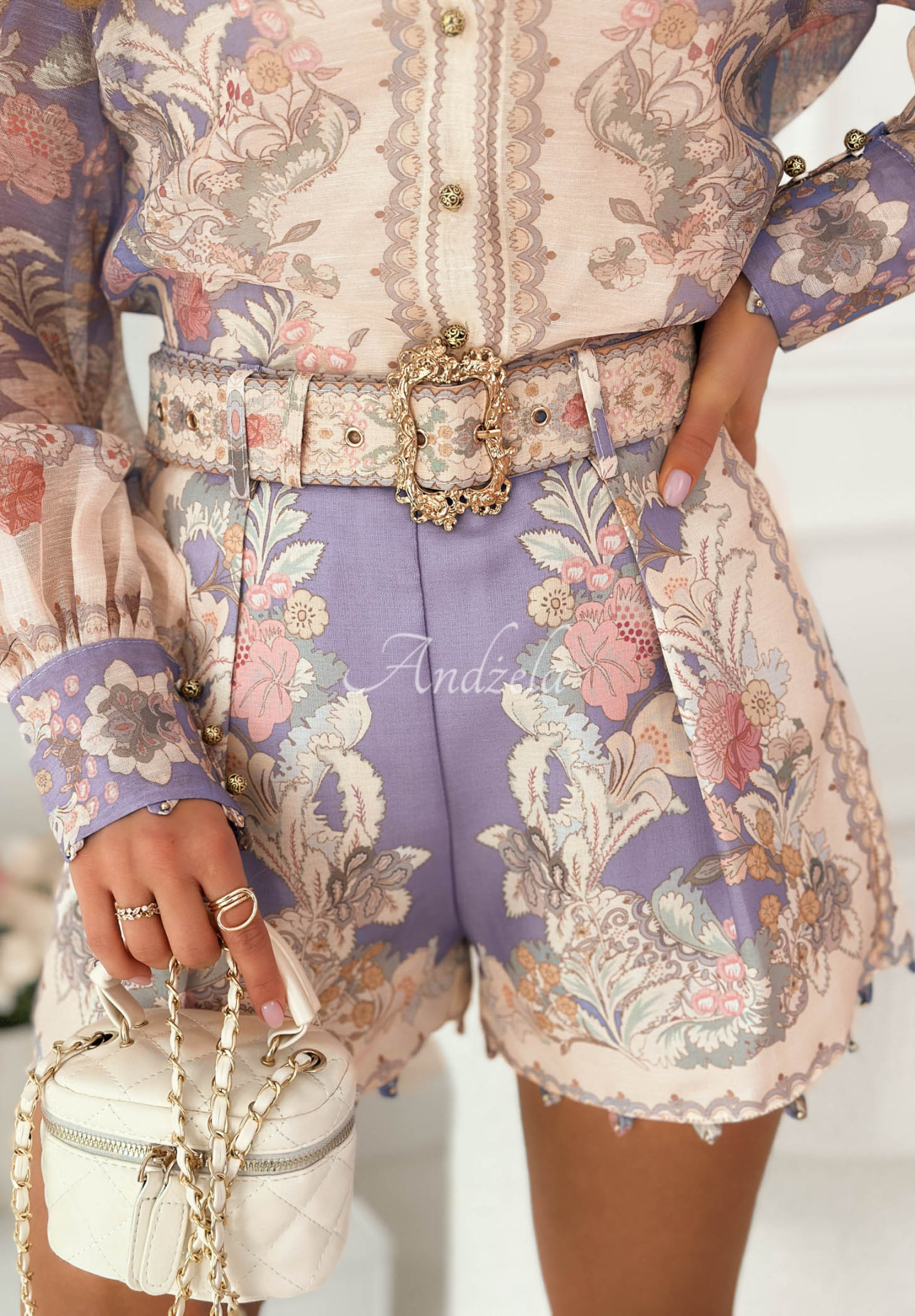 Wiskozowy komplet koszula i krótkie spodenki we wzory Miss Delacey beżowo-liliowy