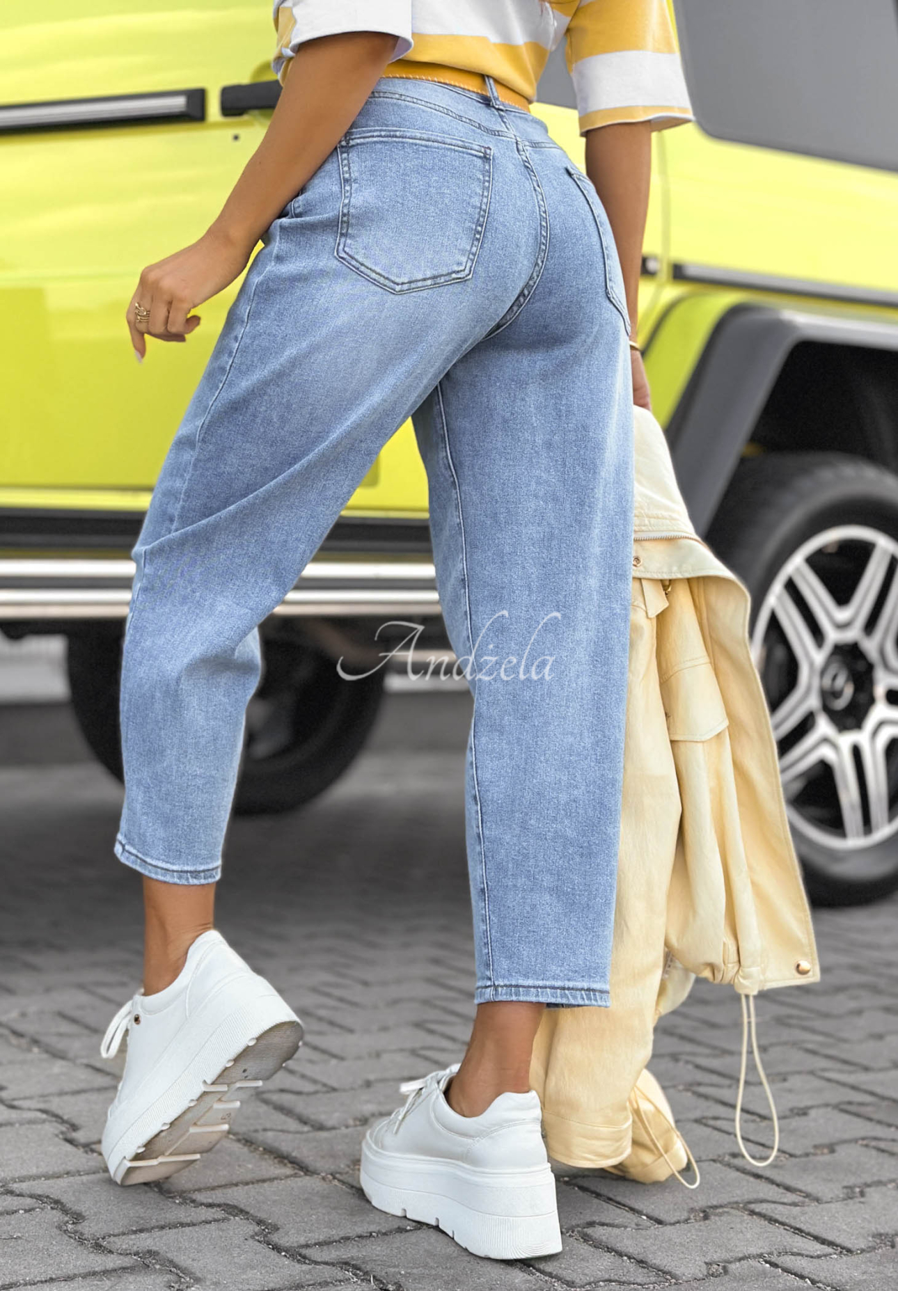 Spodnie jeansowe mom fit Tabitha niebieskie