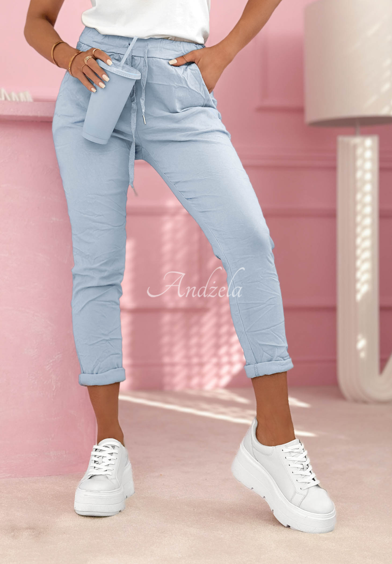 Materiałowe spodnie z wiskozy Archie jasnoniebieskie