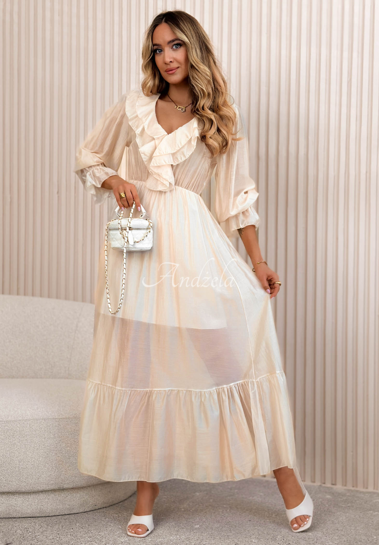 Zwiewna sukienka maxi z falbankami z tencelu Lady Spring beżowa