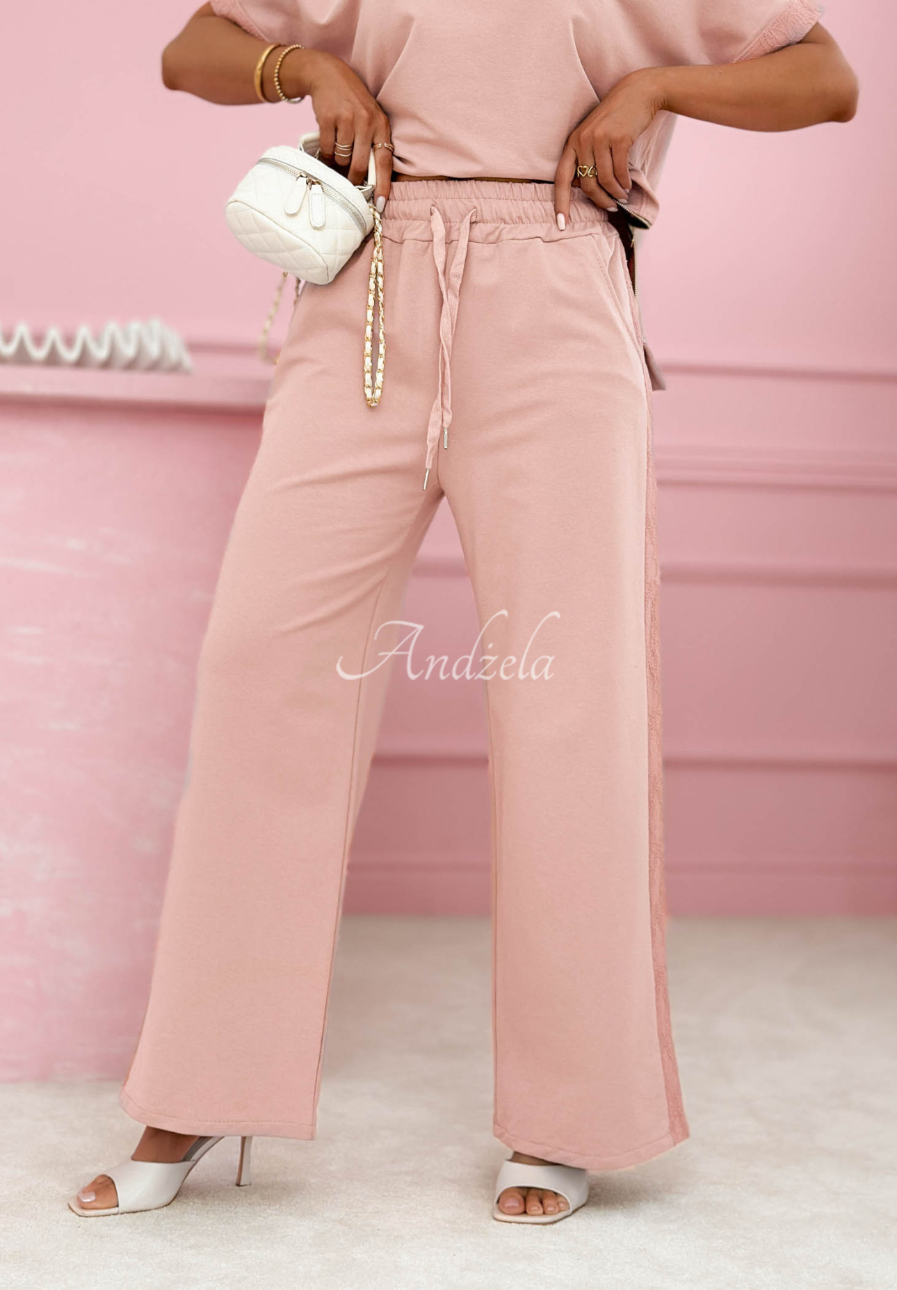 Bawełniany komplet dresowy z koronką Lacy Actions różowy