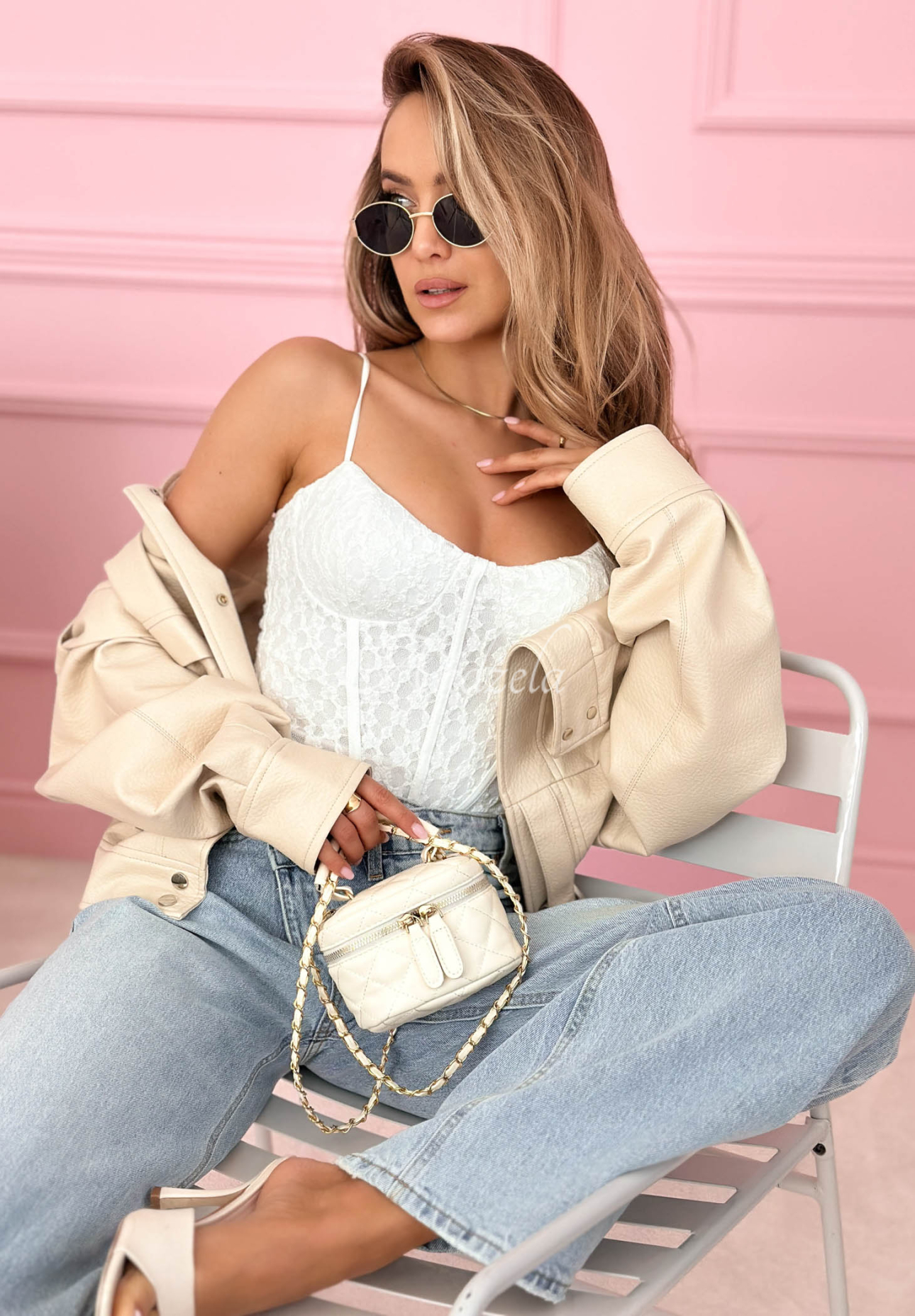 Koronkowy gorsetowy top na ramiączkach Sunny Lace ecru