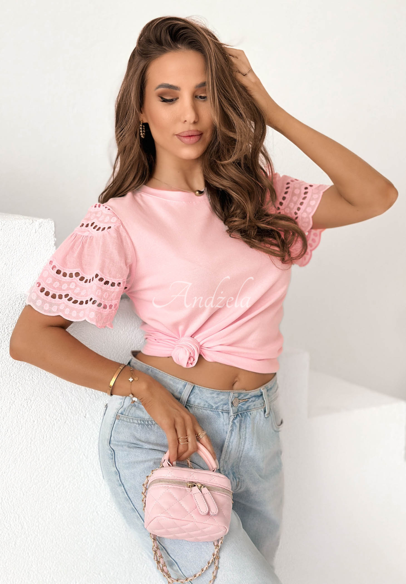 T-shirt z ażurowymi rękawkami Maritta pudrowy róż