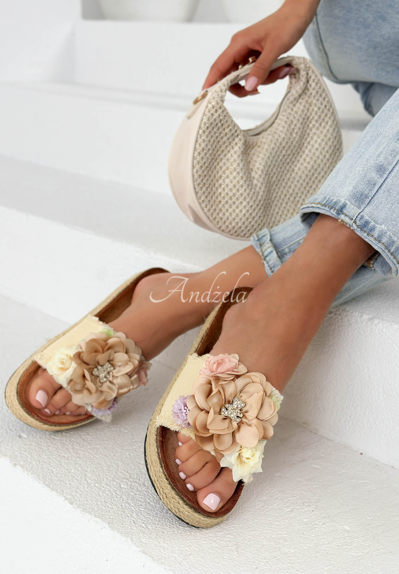Floriso Beige Flip-Flops with Flowers on the Strap