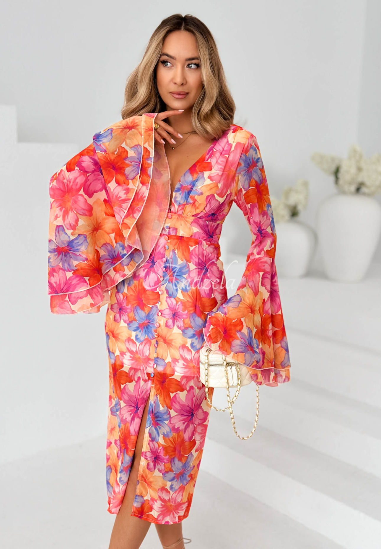 Kwiecista sukienka z szerokimi rękawami Dreamy Bloom pomarańczowo-fioletowa