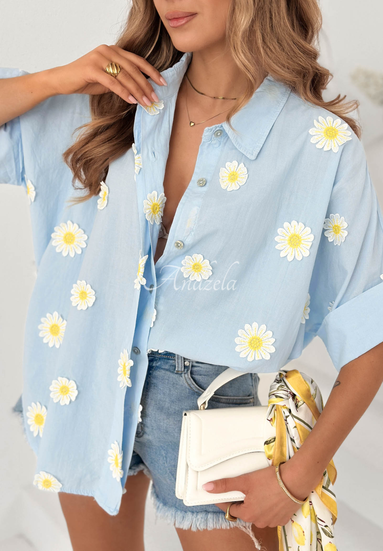 Light blue Cute Daisy cotton shirt with floral patches