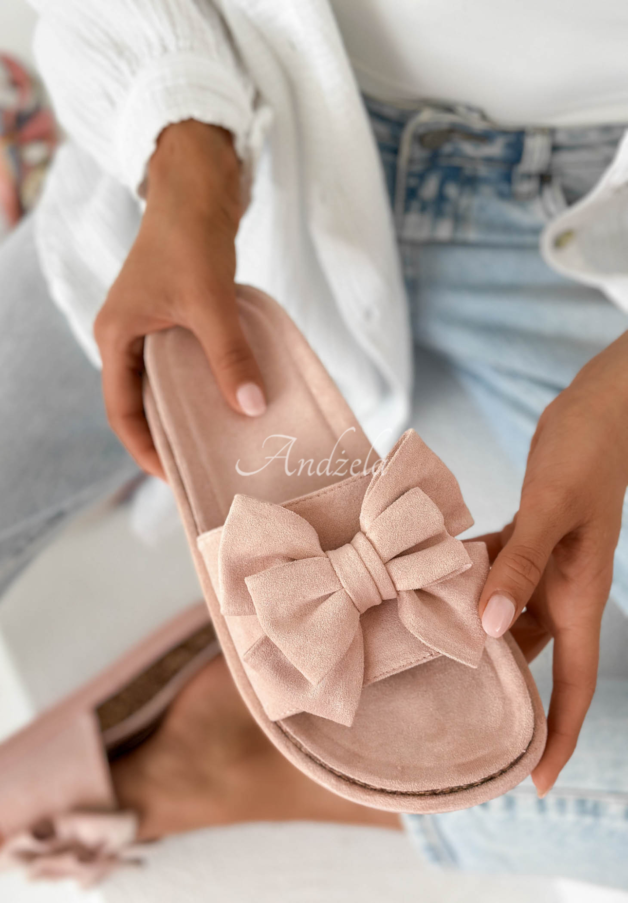 Ismeralda Bow Flip-Flops in Powder Pink