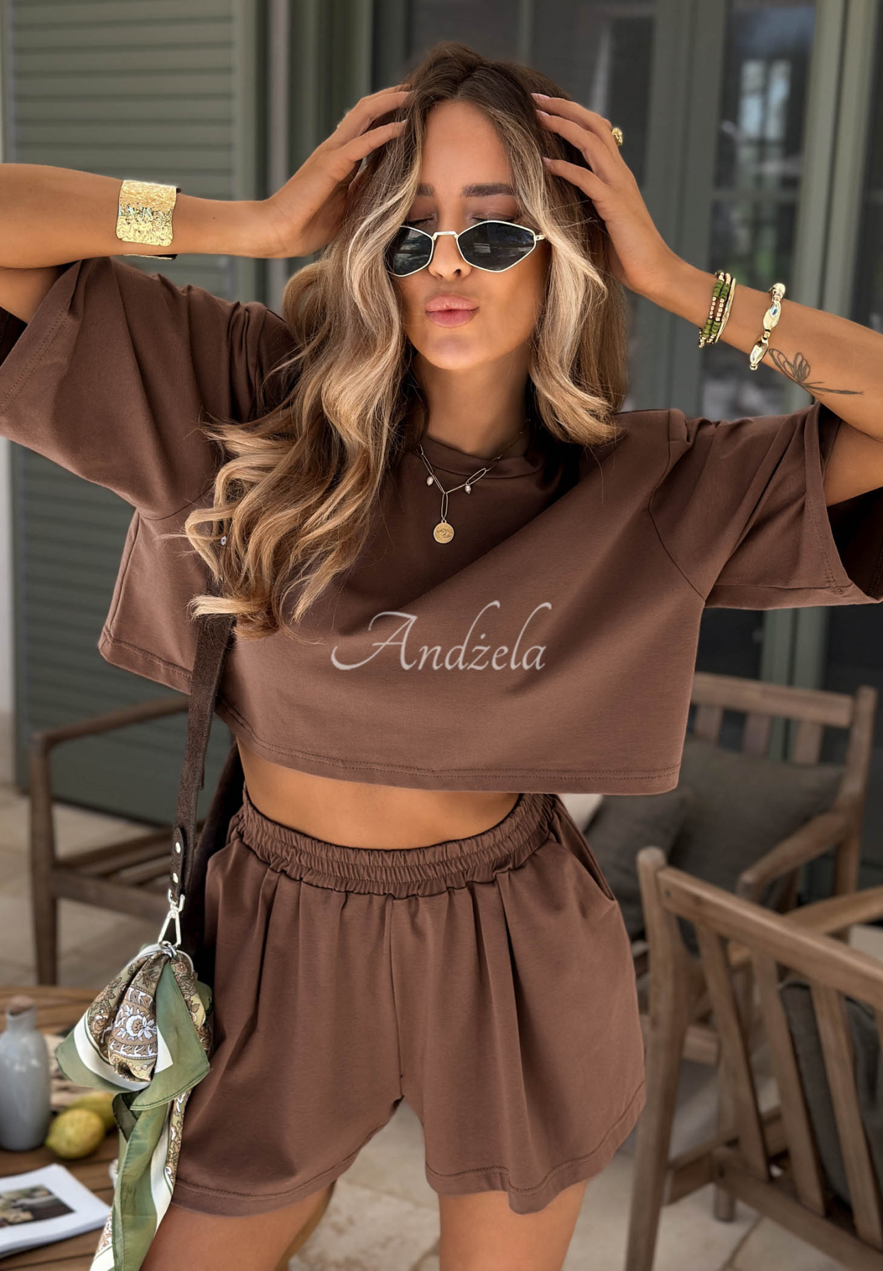 Viva Oliva Chocolate-Colored Cotton T-Shirt with Puffs