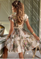 Kwiecista sukienka mini z paskiem Follow The Sun beżowo-zielona