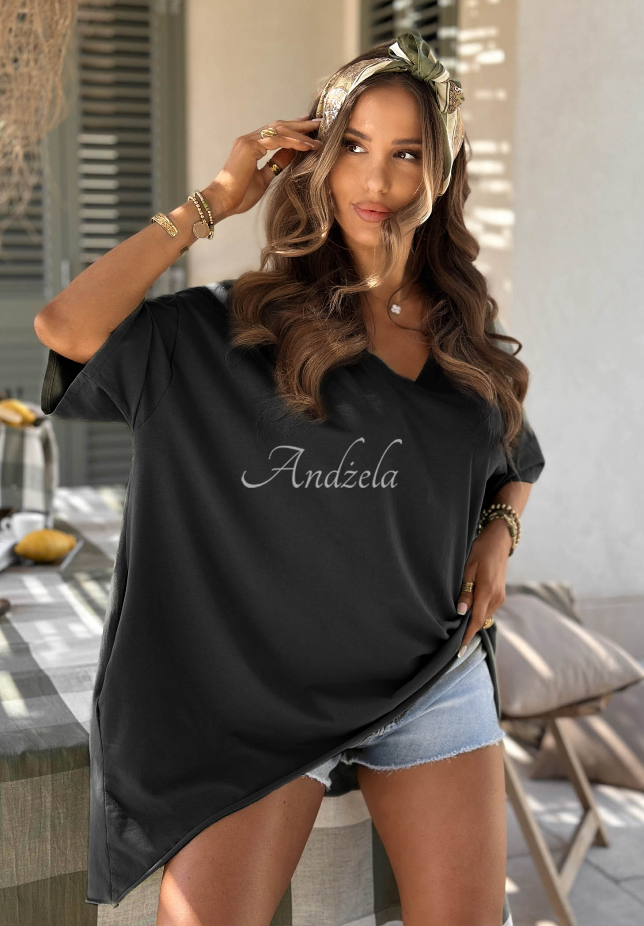 Asymetryczny T-shirt oversize z bawełny Solaviva czarny