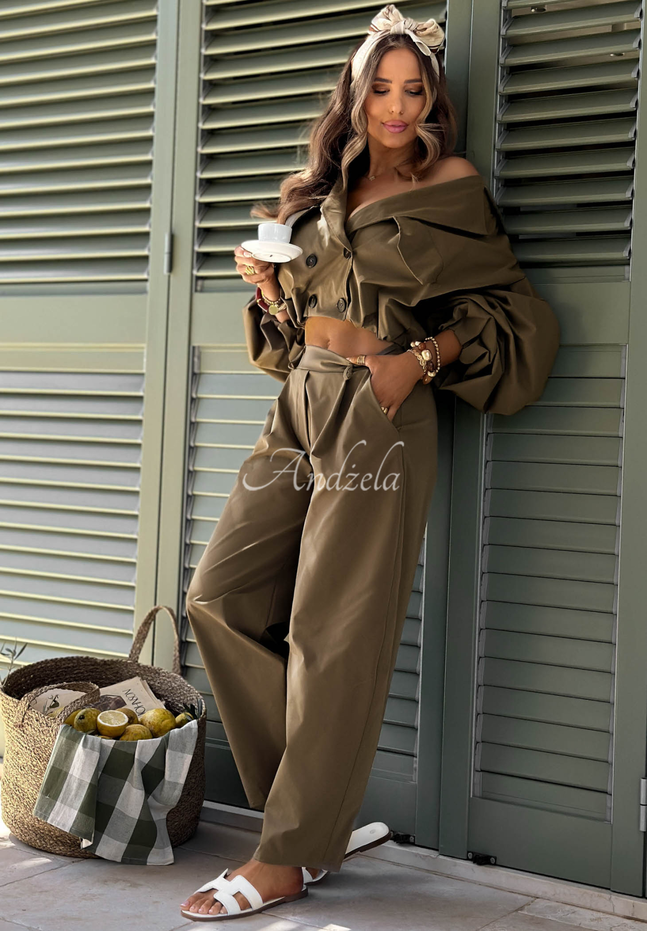 Krótki dwurzędowy płaszcz oversize z kołnierzem Play Your Cards khaki