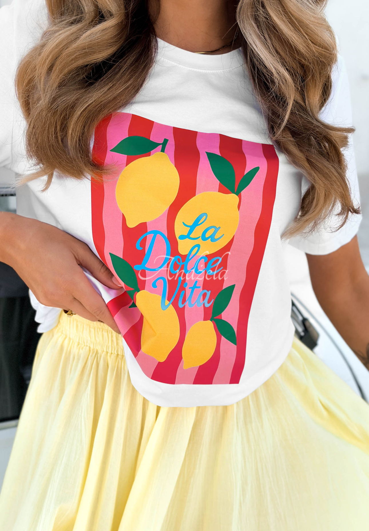 Bawełniany T-shirt z nadrukiem La Lemone biało-różowy