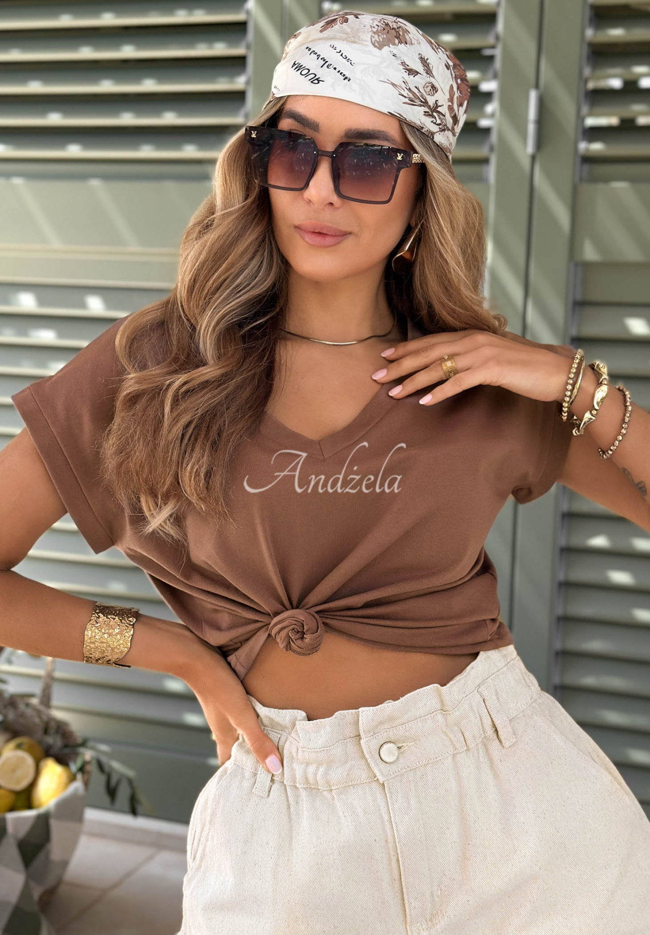 Bawełniany T-shirt V-neck czekoladowy