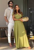 Sukienka maxi w groszki Charming Dots oliwkowa