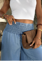 Materiałowe spodnie wide leg z gumką w talii Italian Sky niebieskie