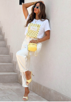 T-shirt z nadrukiem Dotty Chic biało-różowy