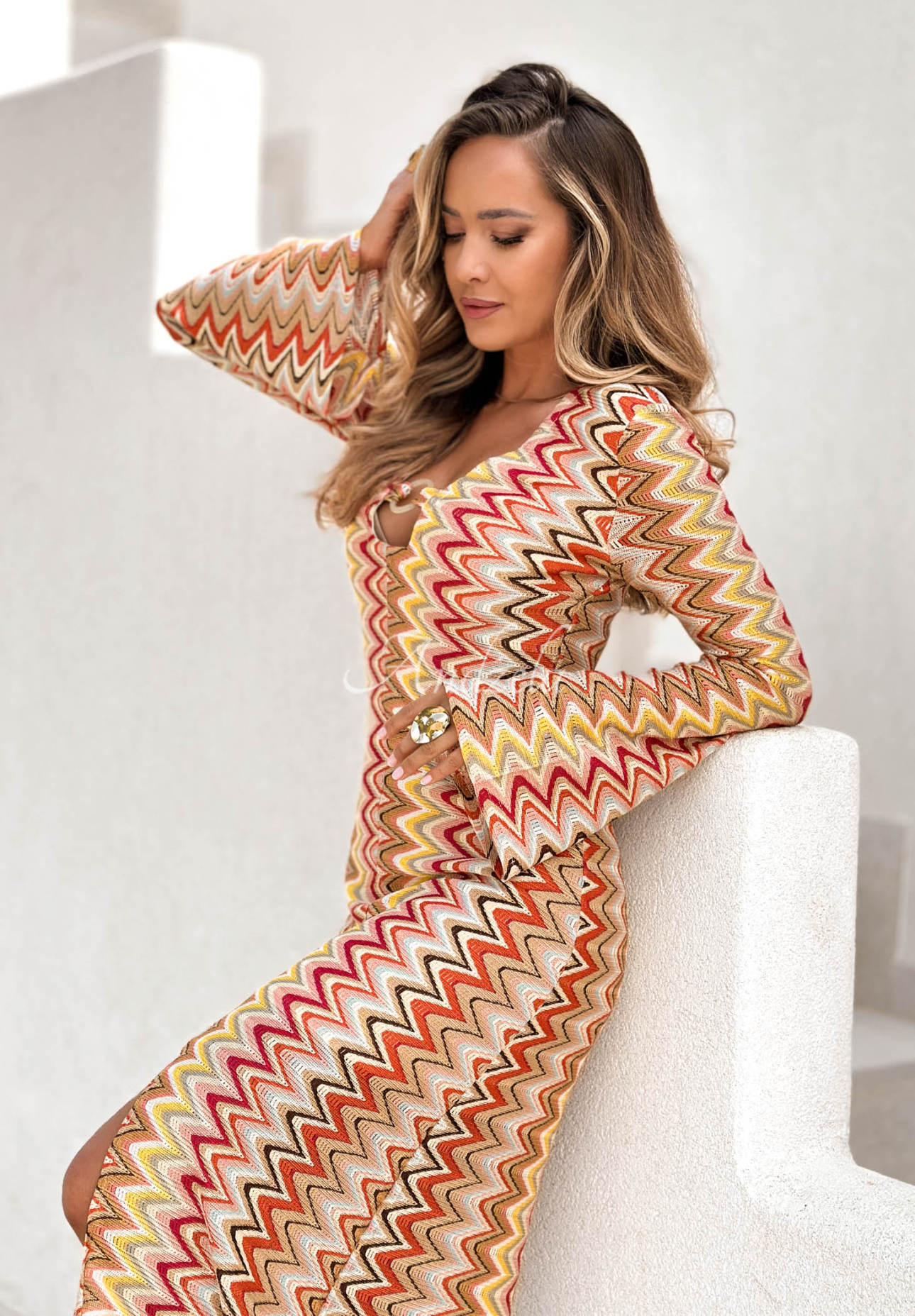Fitted maxi dress with El Fuerte yellow-and-orange patterns