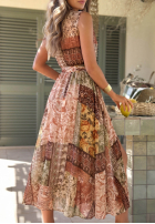 Wzorzysta sukienka midi na ramiączkach z paskiem Dolce Sunset czekoladowa