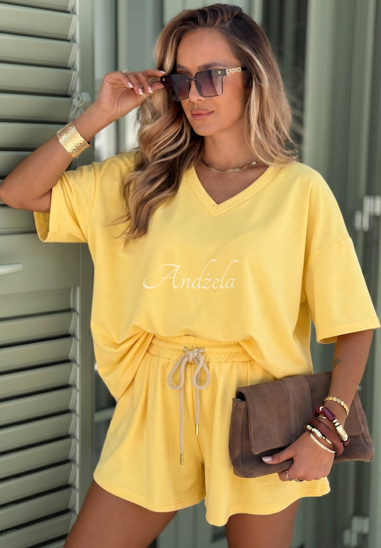 Viscose tracksuit set: "Butter" T-shirt and shorts by Willy, yellow